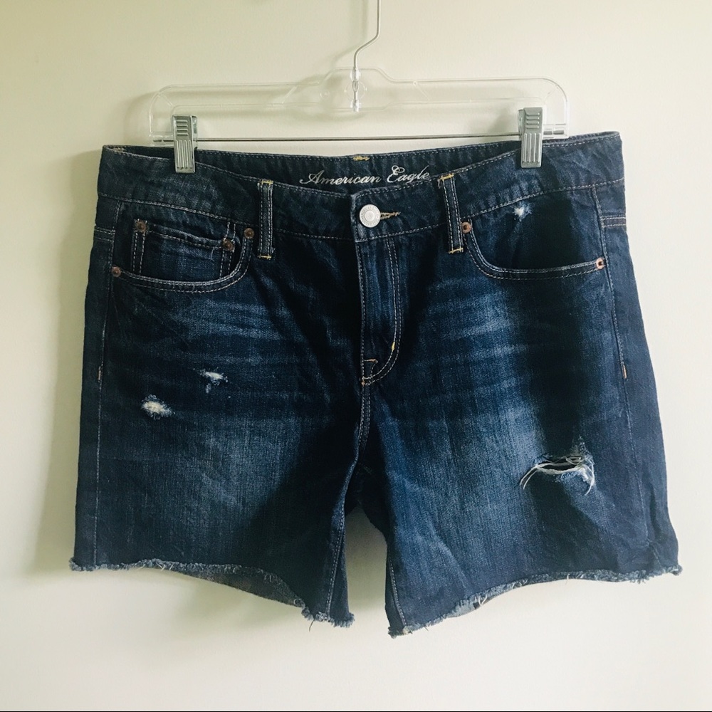 EUC AMERICAN EAGLE Distressed Denim Shorts Size 10